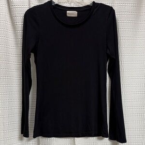 Ben‎ and Lucia Classic Black Long Sleeve Tee SZ L tissue weight Peruvian cotton